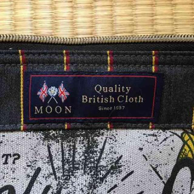 ディズニー・グーフィー柄生地切替クラッチバッグ。 < 女性ファッション  ディズニー・グーフィー柄生地切替クラッチバッグ。 < 女性ファッションの