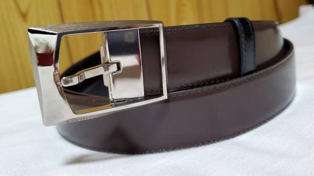 正規 カルティエ タンク アシンメトリースクエアDバックル リバーシブルベルト 黒×茶 調節可 < ブランド 正規 カルティエ タンク アシンメトリースクエアDバックル リバーシブルベルト 黒×茶 調節可 < ブランドの