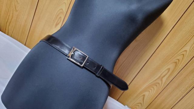 正規 カルティエ タンク アシンメトリースクエアDバックル リバーシブルベルト 黒×茶 調節可 < ブランド 正規 カルティエ タンク アシンメトリースクエアDバックル リバーシブルベルト 黒×茶 調節可 < ブランドの