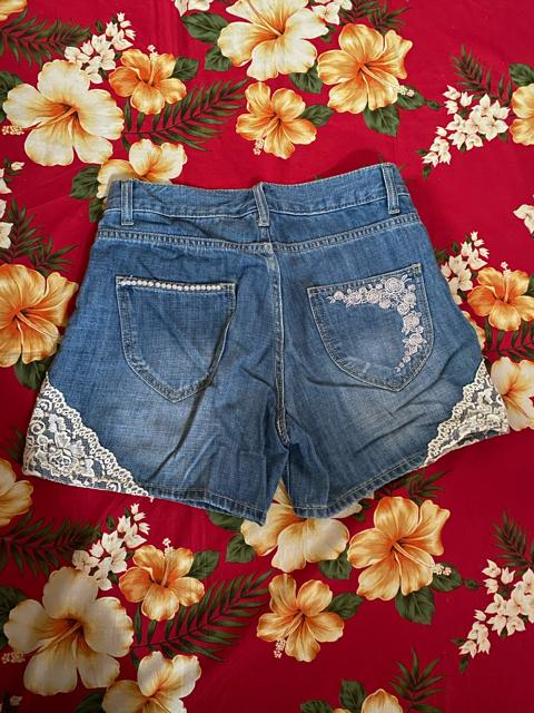 美品☆アクシーズファム☆ショートデニムパンツ☆レース&パール < ブランド  美品☆アクシーズファム☆ショートデニムパンツ☆レース&パール < ブランドの