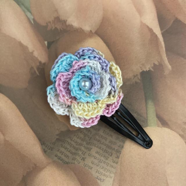 ハンドメイド♪レース編み 薔薇風お花モチーフのヘアピン < 女性ファッション  ハンドメイド♪レース編み 薔薇風お花モチーフのヘアピン  < 女性ファッションの