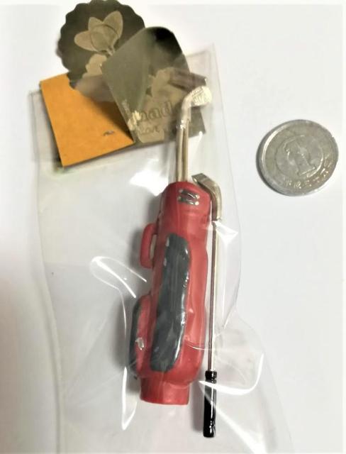 ミニチュア★ゴルフバッグ★レッド★赤★ドールハウスに★ < おもちゃ  ミニチュア★ゴルフバッグ★レッド★赤★ドールハウスに★  < おもちゃの