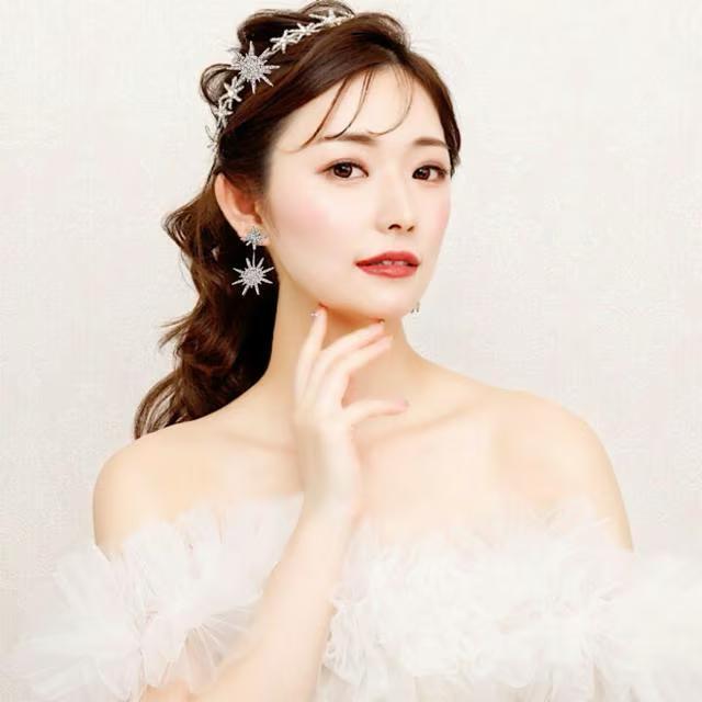2weyスターモチーフピアス【新品未使用】シルバー●ビジューピアス 星●ブライダル 結婚式 ウェディング < 女性アクセサリー/時計 2weyスターモチーフピアス【新品未使用】シルバー●ビジューピアス 星●ブライダル 結婚式 ウェディング < 女性アクセサリー/時計の