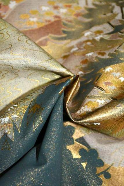 【最高級】【未使用品】大島紬 暈し染め 金彩 本金箔 山間寺風景文 豪華な訪問着 身丈159.5cm 裄丈63cm Y3412 < 女性ファッション  【最高級】【未使用品】大島紬 暈し染め 金彩 本金箔 山間寺風景文 豪華な訪問着 身丈159.5cm 裄丈63cm Y3412 < 女性ファッションの