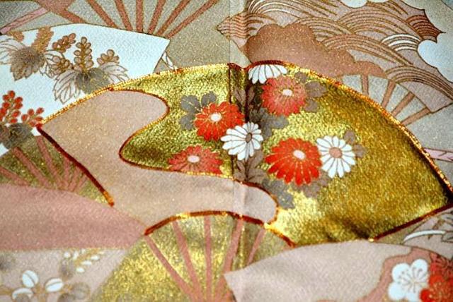 【最高級】【未使用品】大島紬 暈し染め 金彩 本金箔 山間寺風景文 豪華な訪問着 身丈159.5cm 裄丈63cm Y3412 < 女性ファッション  【最高級】【未使用品】大島紬 暈し染め 金彩 本金箔 山間寺風景文 豪華な訪問着 身丈159.5cm 裄丈63cm Y3412 < 女性ファッションの