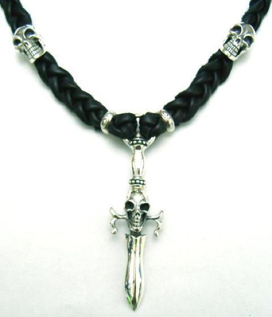 バターナイフダガースカルネックレス シルバー925 スカル & バターナイフ ダガー チョーカー ネックレス レザー革 新品未使用 < 男性アクセサリー/時計 バターナイフダガースカルネックレス シルバー925 スカル & バターナイフ ダガー チョーカー ネックレス レザー革 新品未使用 < 男性アクセサリー/時計の