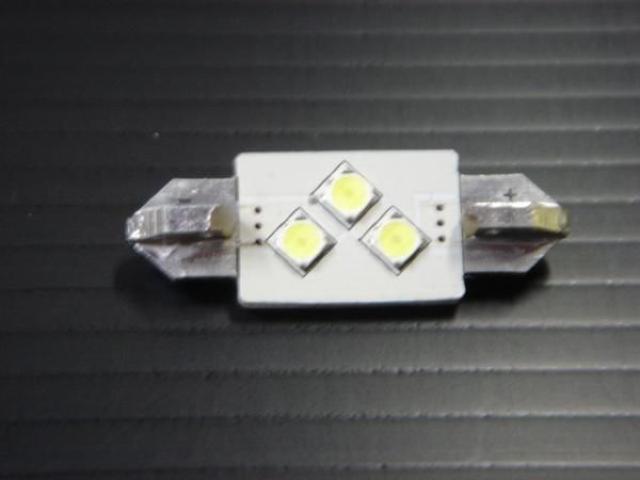 T10x37型キャンセラー内蔵SMD3連LEDナンバー灯 < 自動車/バイク T10x37型キャンセラー内蔵SMD3連LEDナンバー灯 < 自動車/バイク