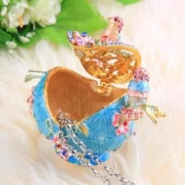 【Piearth】キラキラ高級感♪バード&フラワークリスタルジュエリーボックス ブルー < 女性アクセサリー/時計 【Piearth】キラキラ高級感♪バード&フラワークリスタルジュエリーボックス ブルー < 女性アクセサリー/時計の