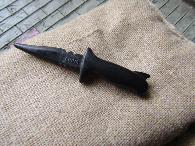 ●1/6スケール GIジョークールガール専用 特殊部隊 潜水兵 COMBAT仕様 アクション ナイフ < ホビー  ●1/6スケール GIジョークールガール専用 特殊部隊 潜水兵 COMBAT仕様 アクション ナイフ < ホビーの