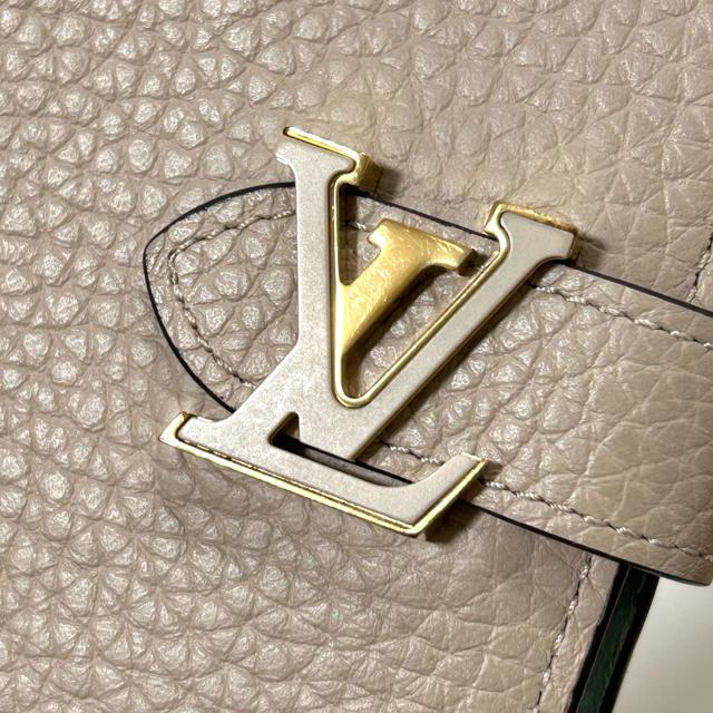 美品 ルイヴィトン LV ヴェルティカル ウォレット コンパクト RFID < ブランド  美品 ルイヴィトン LV ヴェルティカル ウォレット コンパクト RFID < ブランドの