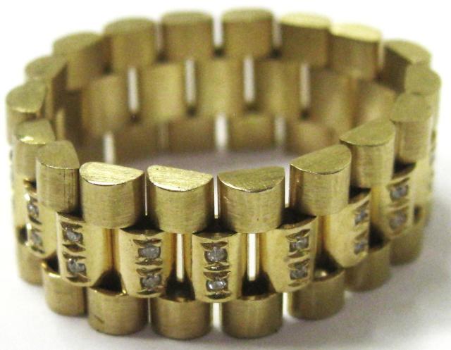 美品18K 750 18金 ダイヤ36ヶ入サイズ#22〜22.5 2コマ外せます < 女性アクセサリー/時計  美品18K 750 18金 ダイヤ36ヶ入サイズ#22〜22.5 2コマ外せます < 女性アクセサリー/時計の