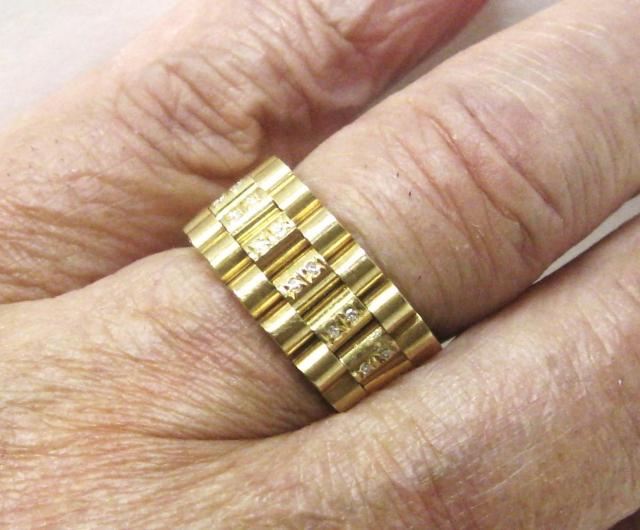 美品18K 750 18金 ダイヤ36ヶ入サイズ#22〜22.5 2コマ外せます < 女性アクセサリー/時計  美品18K 750 18金 ダイヤ36ヶ入サイズ#22〜22.5 2コマ外せます < 女性アクセサリー/時計の