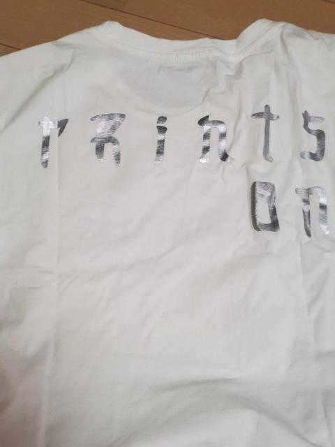 FENDI半袖 オフホワイト LL. ストレッチ生地です。 肌触り抜群!3D立体ロゴ入り。後ろロゴも注目 < ブランド FENDI半袖 オフホワイト LL. ストレッチ生地です。 肌触り抜群!3D立体ロゴ入り。後ろロゴも注目 < ブランドの