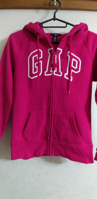 GAP(*^ー^)ピンクパーカー < ブランド  GAP(*^ー^)ピンクパーカー  < ブランドの