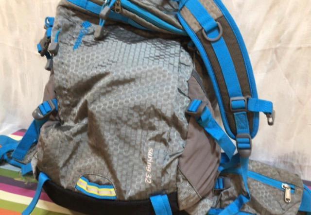 ★30分間特価★海外旅行特価極美品大容量Columbia バークマウンテンバックパック旅行登山避難普段用大活躍ブルーグレー収納充実 < 男性ファッション  ★30分間特価★海外旅行特価極美品大容量Columbia バークマウンテンバックパック旅行登山避難普段用大活躍ブルーグレー収納充実 < 男性ファッションの