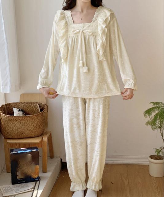 送料無料 新品 ベロア調パジャマ レディース部屋着セット < 女性ファッション  送料無料 新品 ベロア調パジャマ レディース部屋着セット < 女性ファッションの