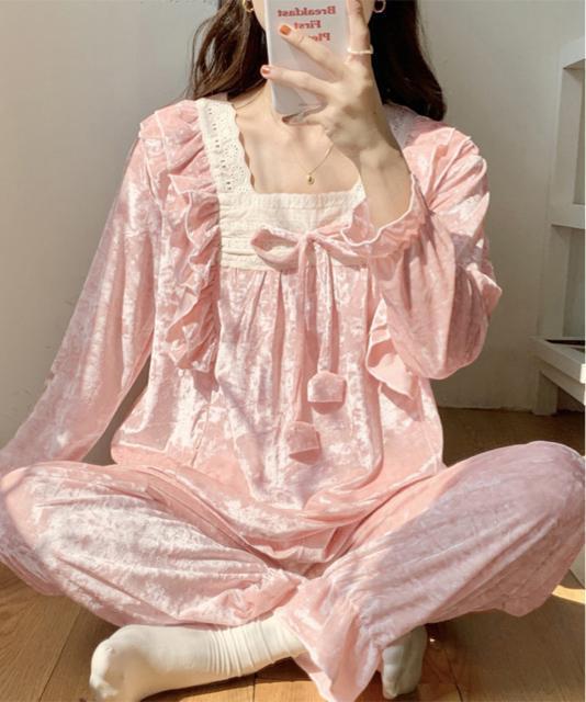 送料無料 新品 ベロア調パジャマ レディース部屋着セット < 女性ファッション  送料無料 新品 ベロア調パジャマ レディース部屋着セット < 女性ファッションの