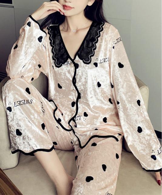 送料無料 新品 ベロア調パジャマ レディース部屋着セット < 女性ファッション  送料無料 新品 ベロア調パジャマ レディース部屋着セット < 女性ファッションの