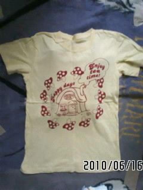グリーンカメラ柄&イエローキノコ・グラフィックTシャツセット < 女性ファッション  グリーンカメラ柄&イエローキノコ・グラフィックTシャツセット < 女性ファッションの