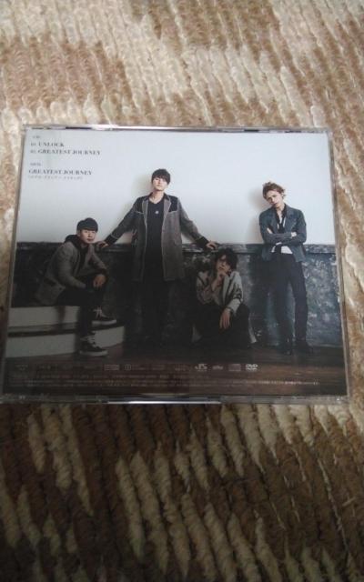 KAT-TUN   UNLOCK   カード付き < CD/DVD/ビデオ  KAT-TUN   UNLOCK   カード付き < CD/DVD/ビデオの