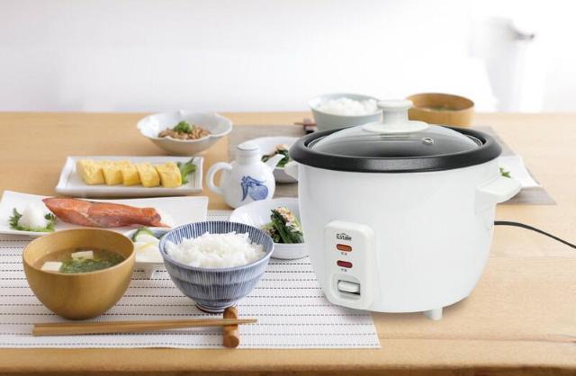 *もちもちご飯★ 3合 炊飯器 おしゃれ 蒸し器 レトロ お手入れ楽々 < 家電/AV  *もちもちご飯★ 3合 炊飯器 おしゃれ 蒸し器 レトロ お手入れ楽々 < 家電/AVの