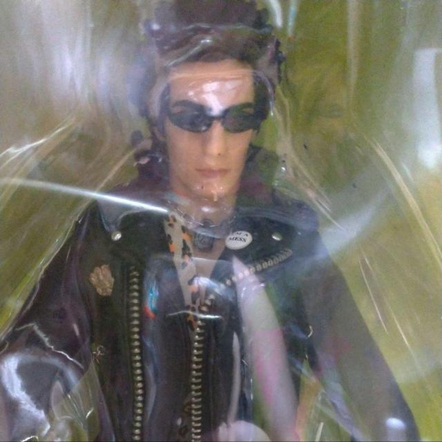 RAH シド・ビシャス セックスピストルズ 1/6ドール●新品未開封美品 長期保管品 < タレントグッズ RAH シド・ビシャス セックスピストルズ 1/6ドール●新品未開封美品 長期保管品 < タレントグッズの