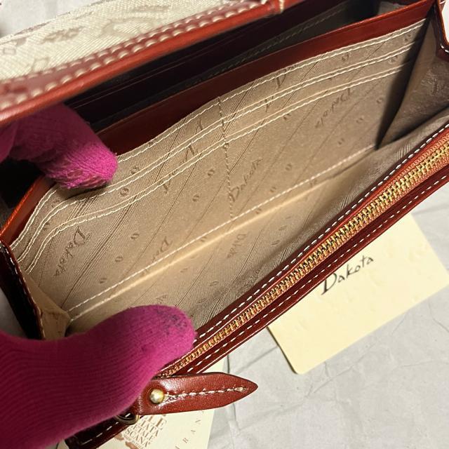 【保管未使用品】【DAKOTA / ダコタ】 フォーリア / レザー / 長財布 二つ折り 牛革 ジャガード < ブランド 【保管未使用品】【DAKOTA / ダコタ】 フォーリア / レザー / 長財布 二つ折り 牛革 ジャガード < ブランドの