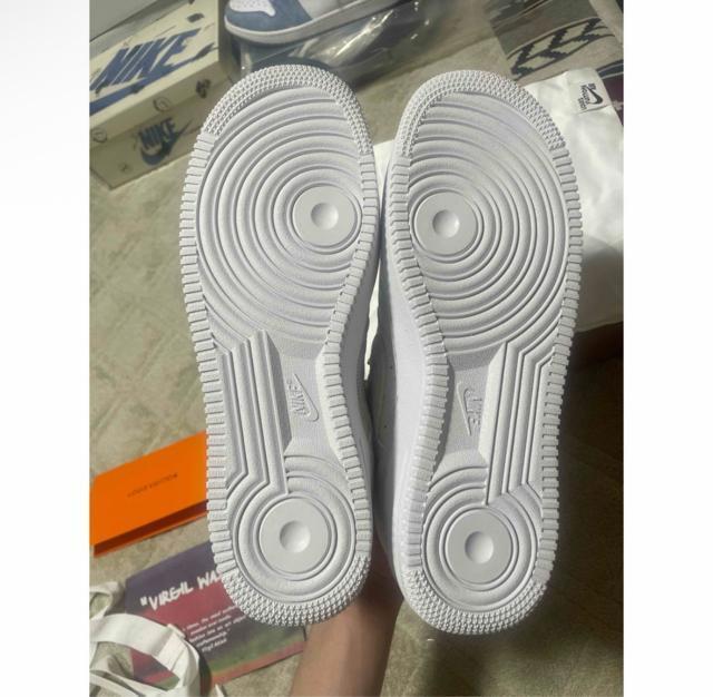 �G�A�t�H�[�X1 �� �u�����h�� 