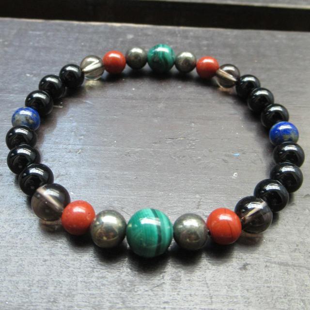 マラカイトxオニキスxラピスラズリxレッドジャスパーブレスレット 天然石 パワーストーン < 女性アクセサリー/時計 マラカイトxオニキスxラピスラズリxレッドジャスパーブレスレット 天然石 パワーストーン < 女性アクセサリー/時計の
