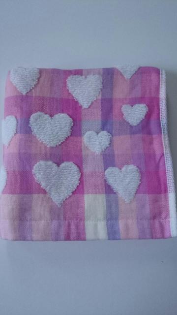 新品未使用☆今治タオル★Hallmarkデザイン☆ハンドタオル★ピンク×ハート☆ < インテリア/ライフ 新品未使用☆今治タオル★Hallmarkデザイン☆ハンドタオル★ピンク×ハート☆ < インテリア/ライフの