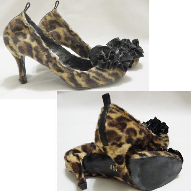 未使用ピッピPippiレオパード柄ファー ヒール35.5(靴ヒ < 女性ファッション  未使用ピッピPippiレオパード柄ファー ヒール35.5(靴ヒ < 女性ファッションの