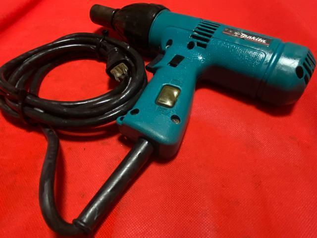 マキタ 4型インパクトレンチ モデル6904VH 中古動作品4002-04-1 < ペット/手芸/園芸  マキタ 4型インパクトレンチ モデル6904VH 中古動作品4002-04-1 < ペット/手芸/園芸の