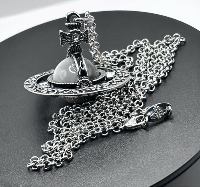 Vivienne Westwood ヴィヴィアン  スモールオーブネックレス < ブランド  Vivienne Westwood ヴィヴィアン  スモールオーブネックレス  < ブランドの