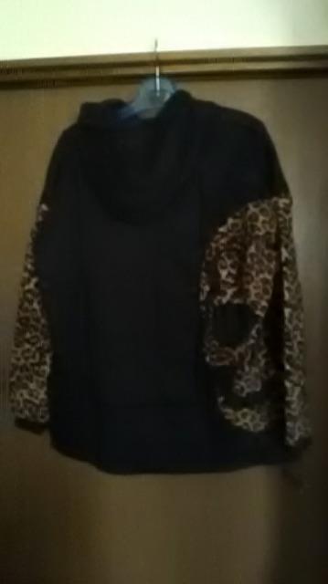 16*新品*豹柄*スカル*パーカー < 女性ファッション  16*新品*豹柄*スカル*パーカー < 女性ファッションの