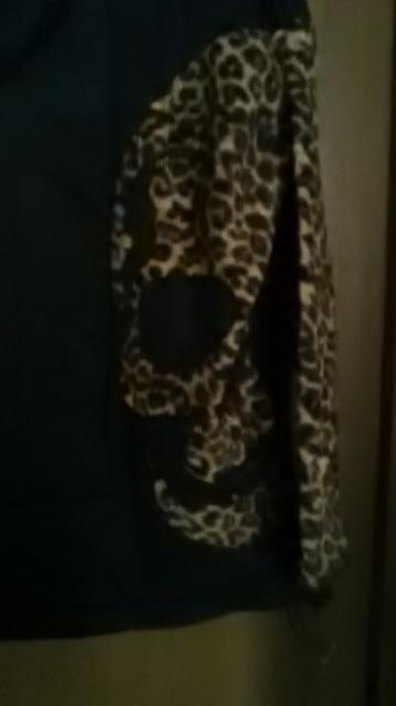 16*新品*豹柄*スカル*パーカー < 女性ファッション  16*新品*豹柄*スカル*パーカー < 女性ファッションの