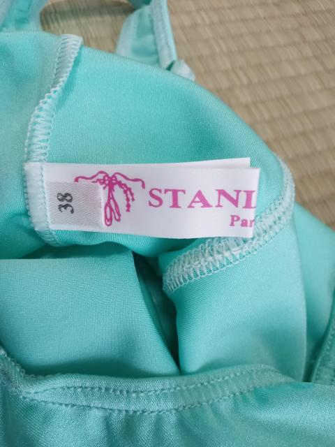 STANLOWA レオタード サイズ38 < レジャー/スポーツ STANLOWA レオタード サイズ38 < レジャー/スポーツの