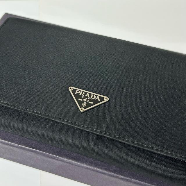 極美品 PRADA プラダ 三角ロゴプレート 二つ折り長財布 ナイロン レザー < ブランド  極美品 PRADA プラダ 三角ロゴプレート 二つ折り長財布 ナイロン レザー < ブランドの
