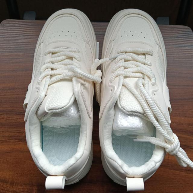 新品 25cm レディース スニーカー ホワイト シューズ 靴 カジュアル < 女性ファッション 新品 25cm レディース スニーカー ホワイト シューズ 靴 カジュアル < 女性ファッションの