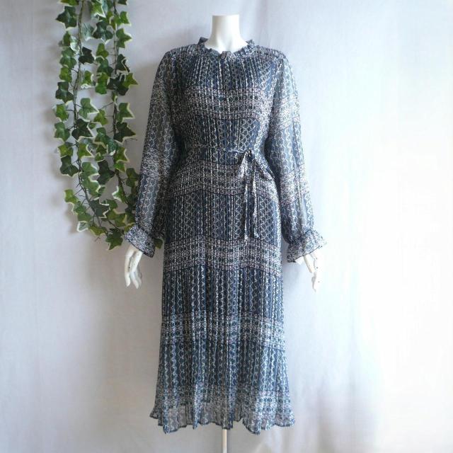 新品 9468 ML フリル襟 花幾何学柄 シフォン プリーツ ワンピース 春 夏 秋 ロング 紺系 共布リボン 上質 上品 < 女性ファッション 新品 9468 ML フリル襟 花幾何学柄 シフォン プリーツ ワンピース 春 夏 秋 ロング 紺系 共布リボン 上質 上品 < 女性ファッションの