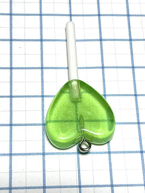 880 黄緑色 ハート型ロリポップ 1個 キャンディ 樹脂チャーム アクセサリーパーツ < ペット/手芸/園芸 880 黄緑色 ハート型ロリポップ 1個 キャンディ 樹脂チャーム アクセサリーパーツ < ペット/手芸/園芸の