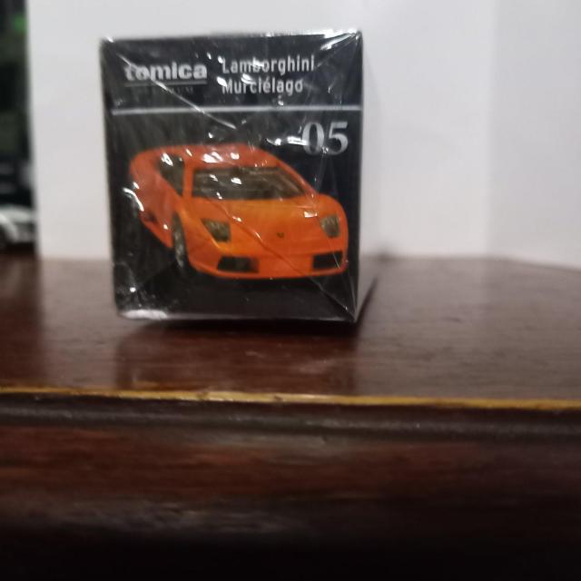 �g�~�J�B�����{���M�[�j�����V�G���S���J�� �� �z�r�[�� 