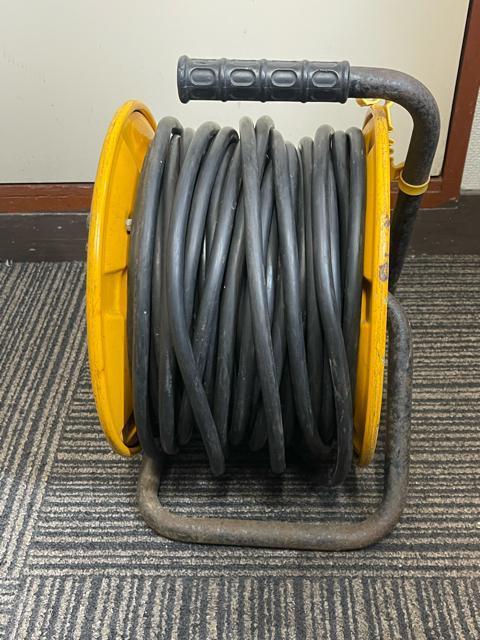 日動工業 NP-E34 コードリール 29m 100V 5A 屋内型 電工ドラム 延長コード < ペット/手芸/園芸 日動工業 NP-E34 コードリール 29m 100V 5A 屋内型 電工ドラム 延長コード < ペット/手芸/園芸の