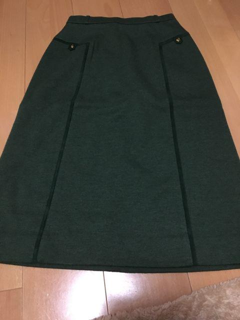 美品 ワールド製 タイトスカート 秋冬物 < 女性ファッション 美品 ワールド製 タイトスカート 秋冬物 < 女性ファッションの