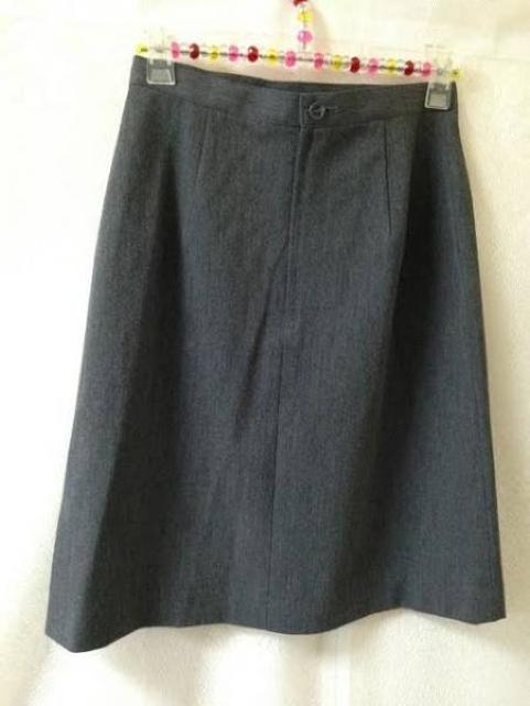 SEPIA セピア★美品★シンプル グレー 台形 スカート < 女性ファッション  SEPIA セピア★美品★シンプル グレー 台形 スカート < 女性ファッションの