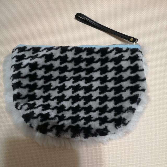 クラッチバッグ < 女性ファッション  クラッチバッグ < 女性ファッションの