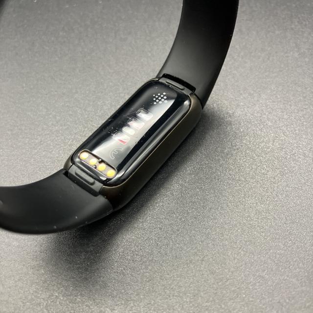  Fitbit X}[gEHb` FB422  jANZT[/v 