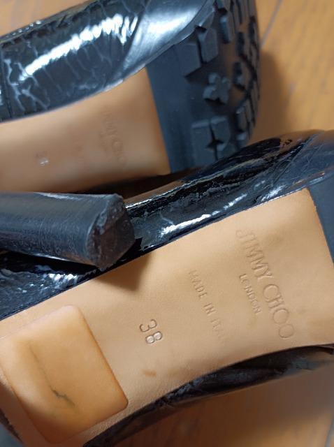 さすがのジミーチュウ★超足長美脚ショートブーツ★2way★中ボア.ふわふわ履き心地抜群★柔らかパテント★JIMMY CHOO★素敵 < 女性ファッション さすがのジミーチュウ★超足長美脚ショートブーツ★2way★中ボア.ふわふわ履き心地抜群★柔らかパテント★JIMMY CHOO★素敵 < 女性ファッションの