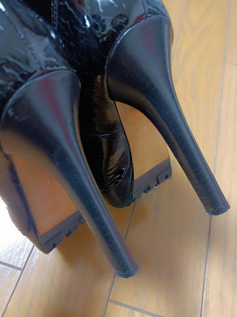 さすがのジミーチュウ★超足長美脚ショートブーツ★2way★中ボア.ふわふわ履き心地抜群★柔らかパテント★JIMMY CHOO★素敵 < 女性ファッション さすがのジミーチュウ★超足長美脚ショートブーツ★2way★中ボア.ふわふわ履き心地抜群★柔らかパテント★JIMMY CHOO★素敵 < 女性ファッションの