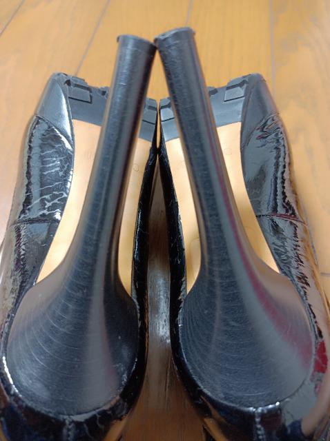 さすがのジミーチュウ★超足長美脚ショートブーツ★2way★中ボア.ふわふわ履き心地抜群★柔らかパテント★JIMMY CHOO★素敵 < 女性ファッション さすがのジミーチュウ★超足長美脚ショートブーツ★2way★中ボア.ふわふわ履き心地抜群★柔らかパテント★JIMMY CHOO★素敵 < 女性ファッションの