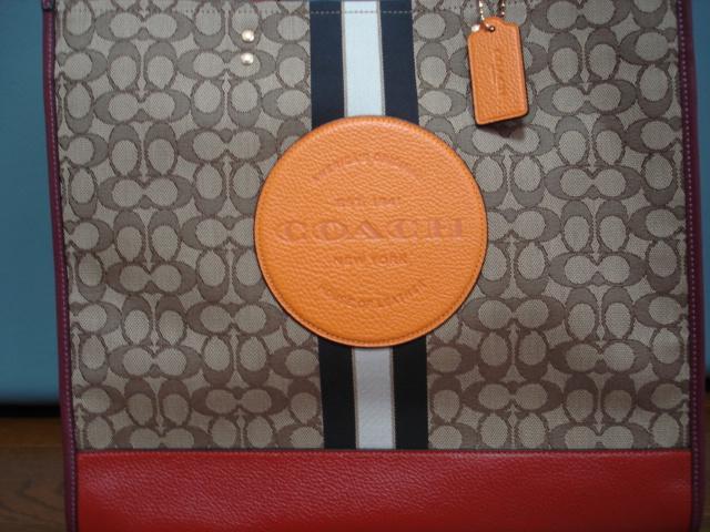 ★コーチ Coach デンプシトート40 シグネチャージャガード トートバッグ★使用1度!超激安! < ブランド  ★コーチ Coach デンプシトート40 シグネチャージャガード トートバッグ★使用1度!超激安! < ブランドの